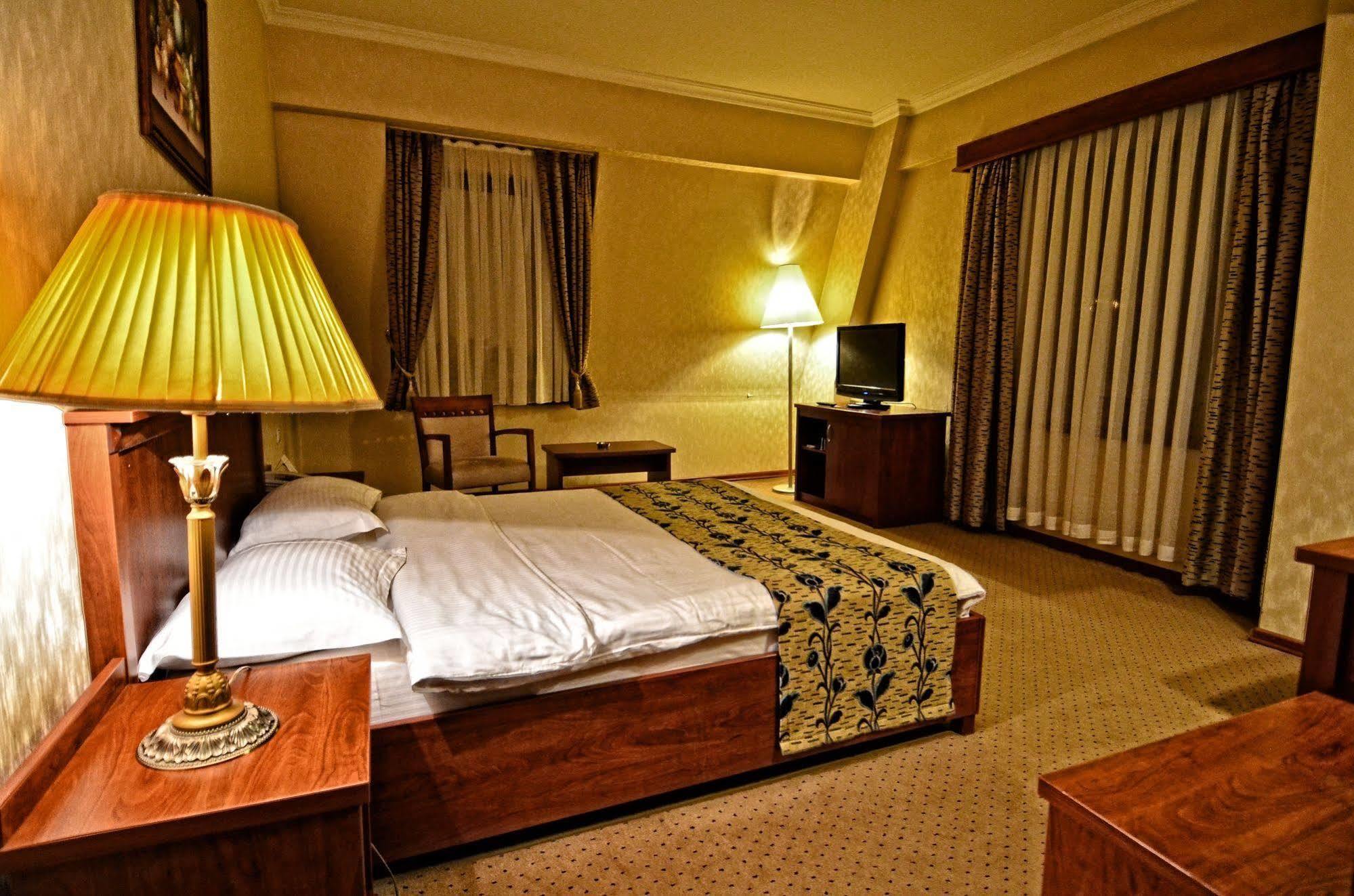 Akgun Elazig Hotel Bagian luar foto