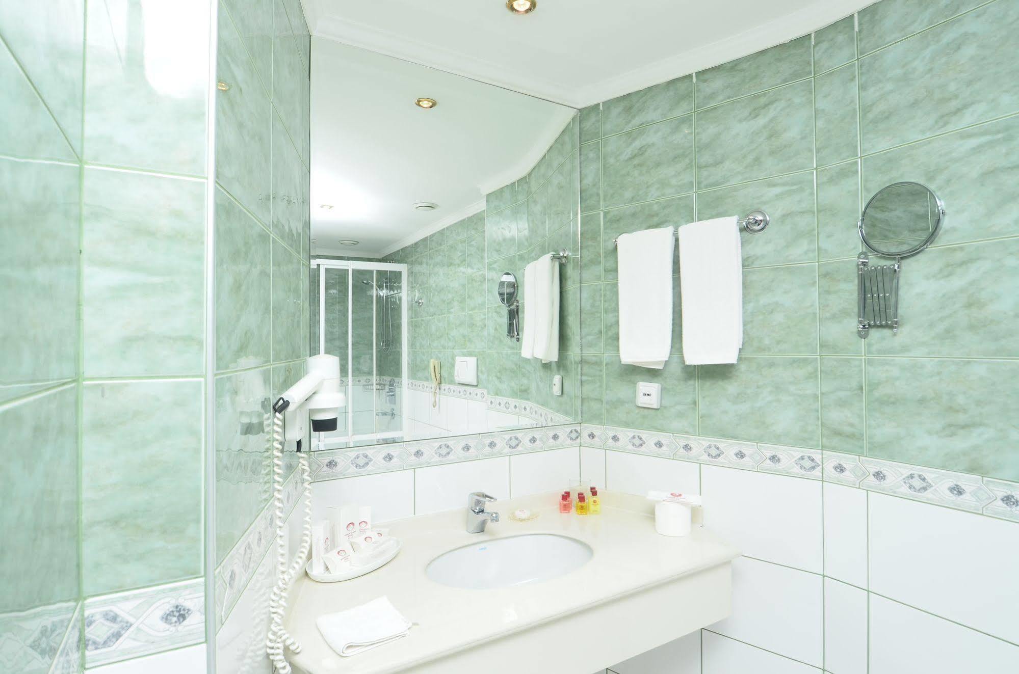 Akgun Elazig Hotel Bagian luar foto