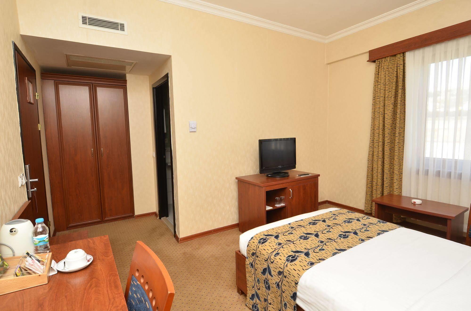 Akgun Elazig Hotel Bagian luar foto